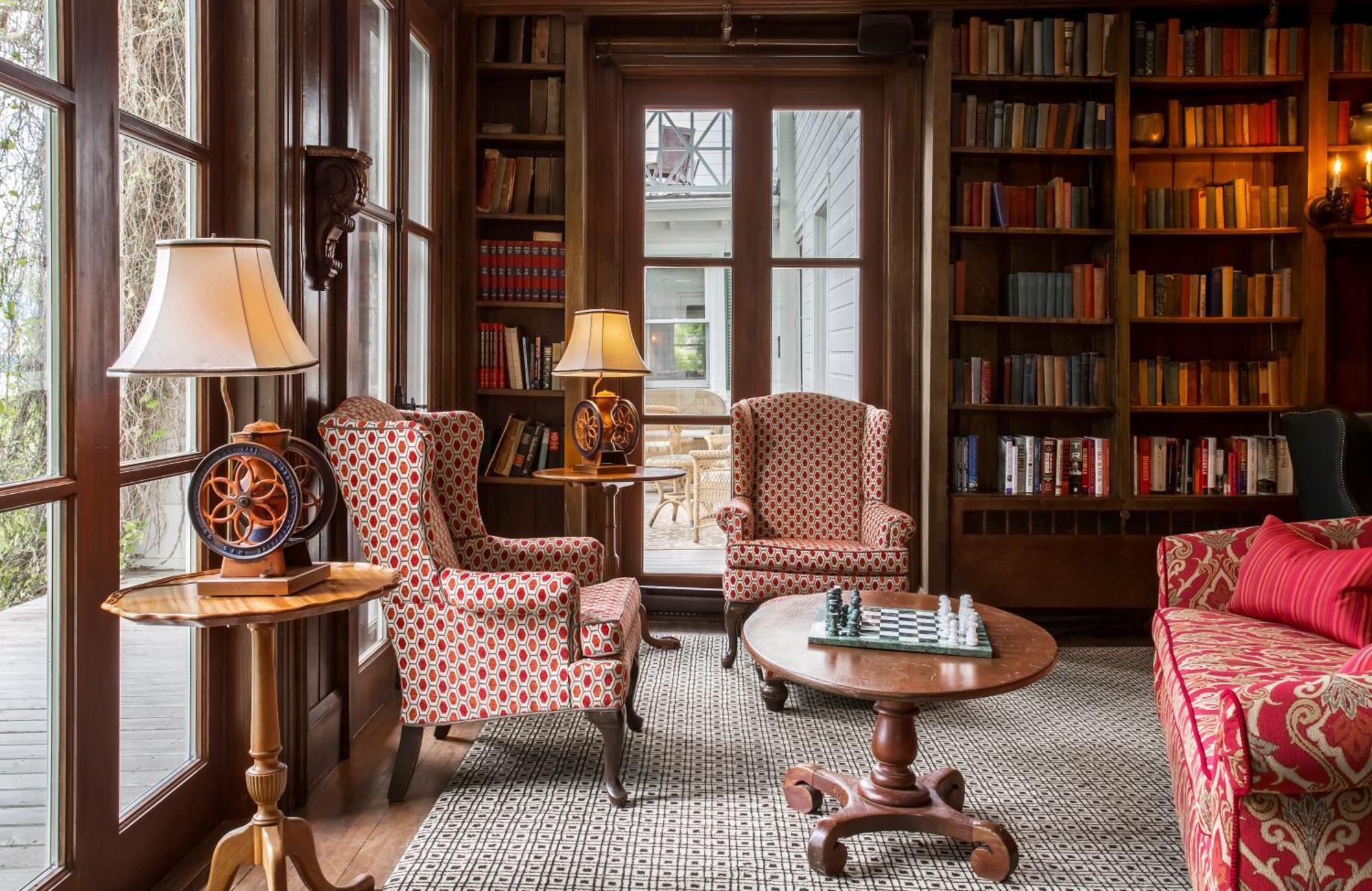 Manoir Hovey, Relais & Chateaux ノース・ハトリー エクステリア 写真